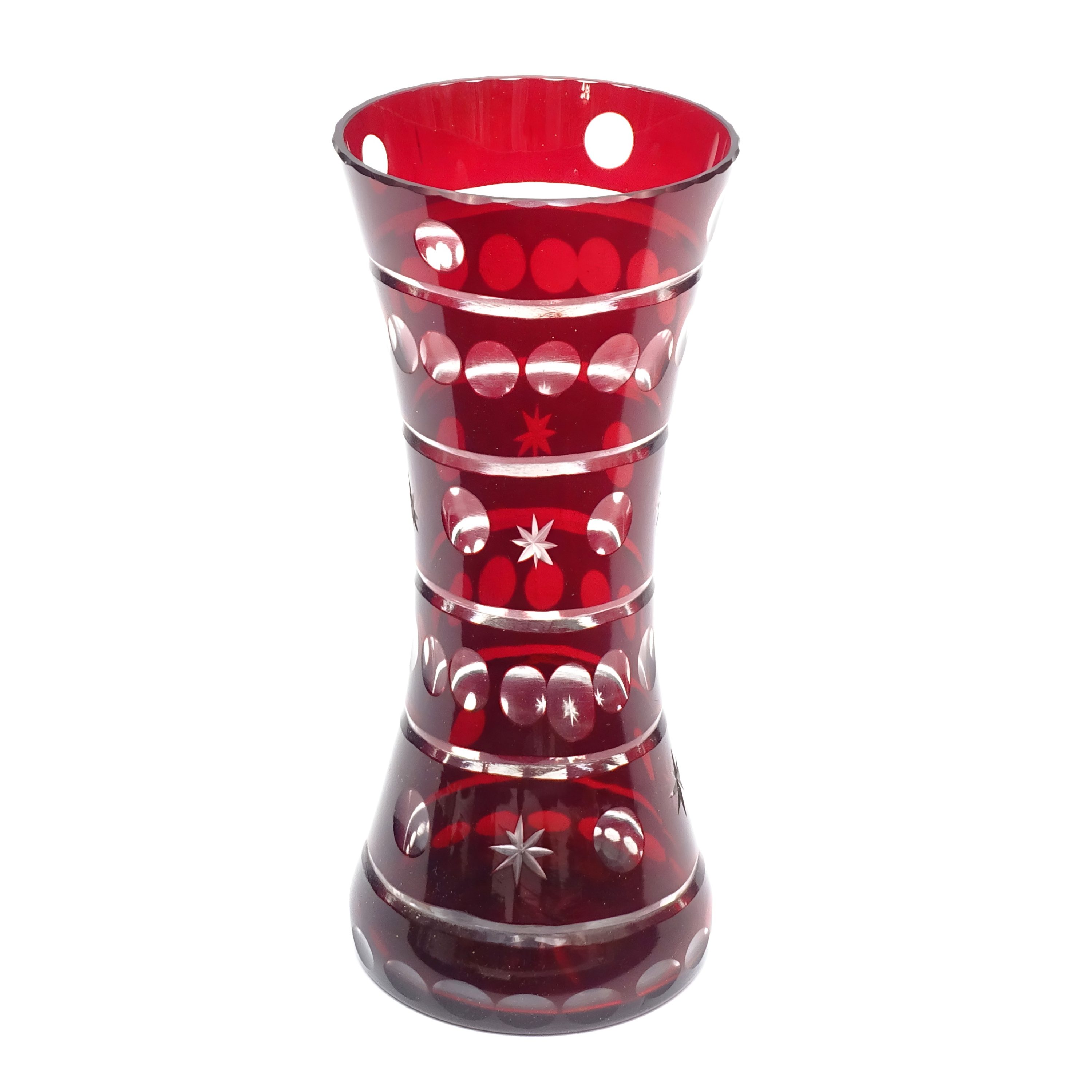 Kristallvase, Glasschneiderbehälter, Bohemia Rote Sanduhrvase, Vintage Wohnkultur, Elegantes Herzstück Zur Präsentation